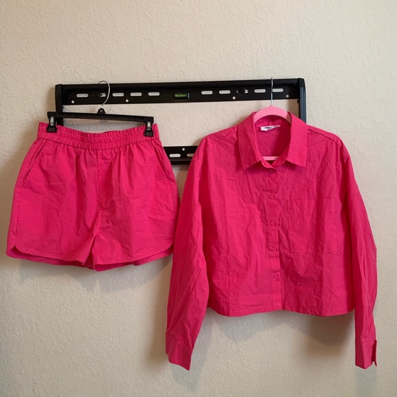 Double Zero Tops - NWOT- Hot Pink Matching Shirt and Shorts Set